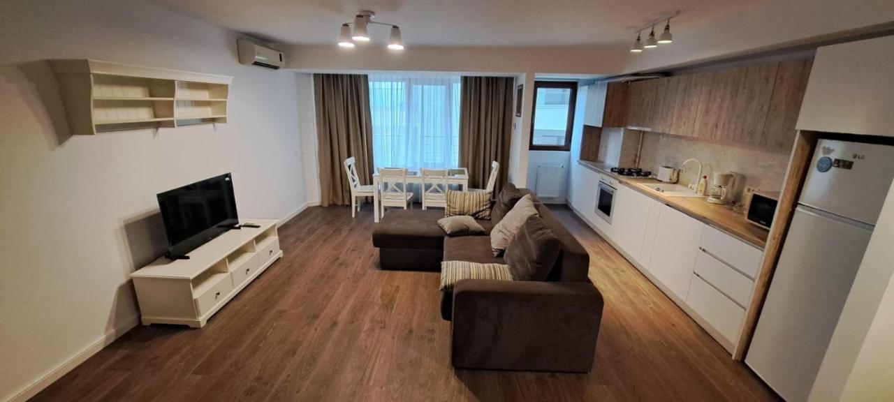 C&Y Zev Apartments Мамая Екстер'єр фото