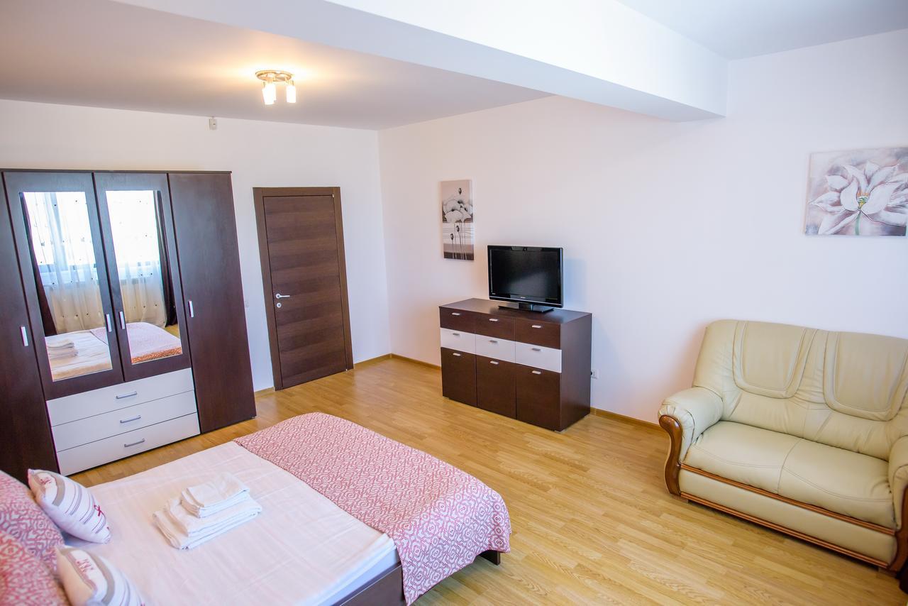 C&Y Zev Apartments Мамая Екстер'єр фото