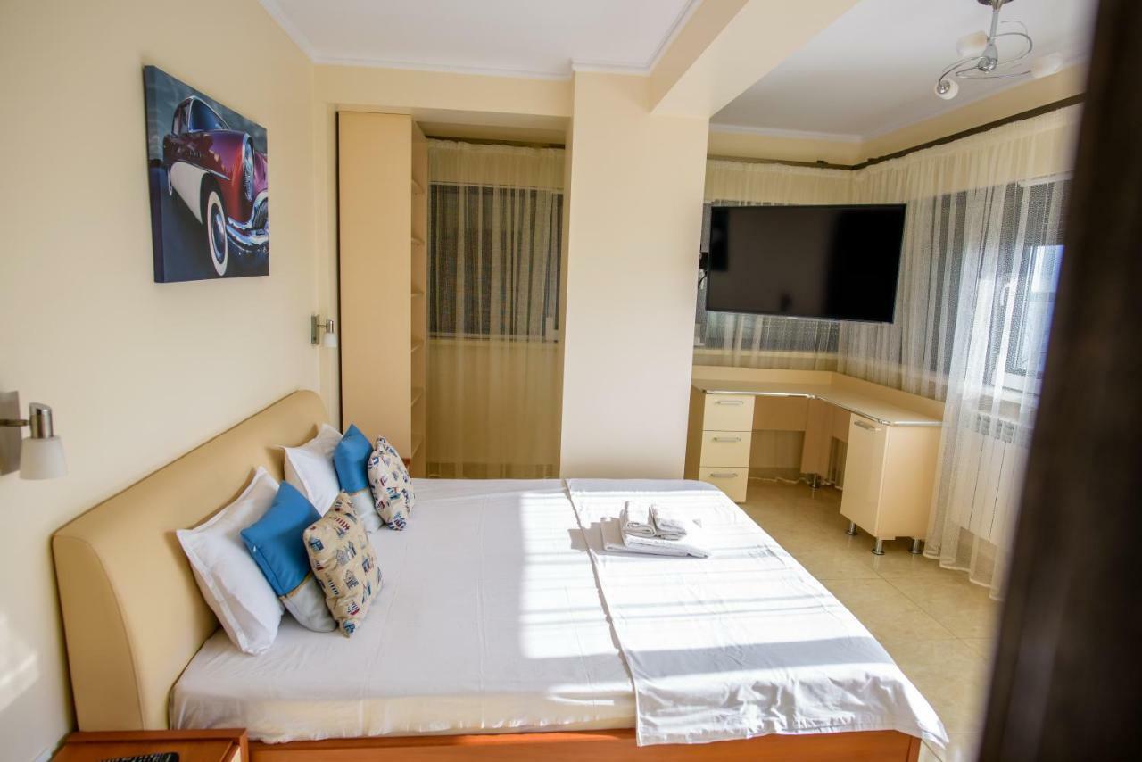C&Y Zev Apartments Мамая Екстер'єр фото