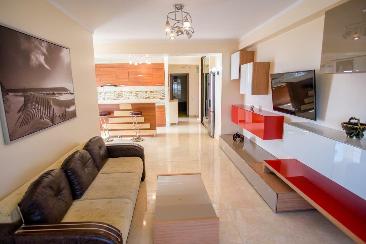 C&Y Zev Apartments Мамая Екстер'єр фото